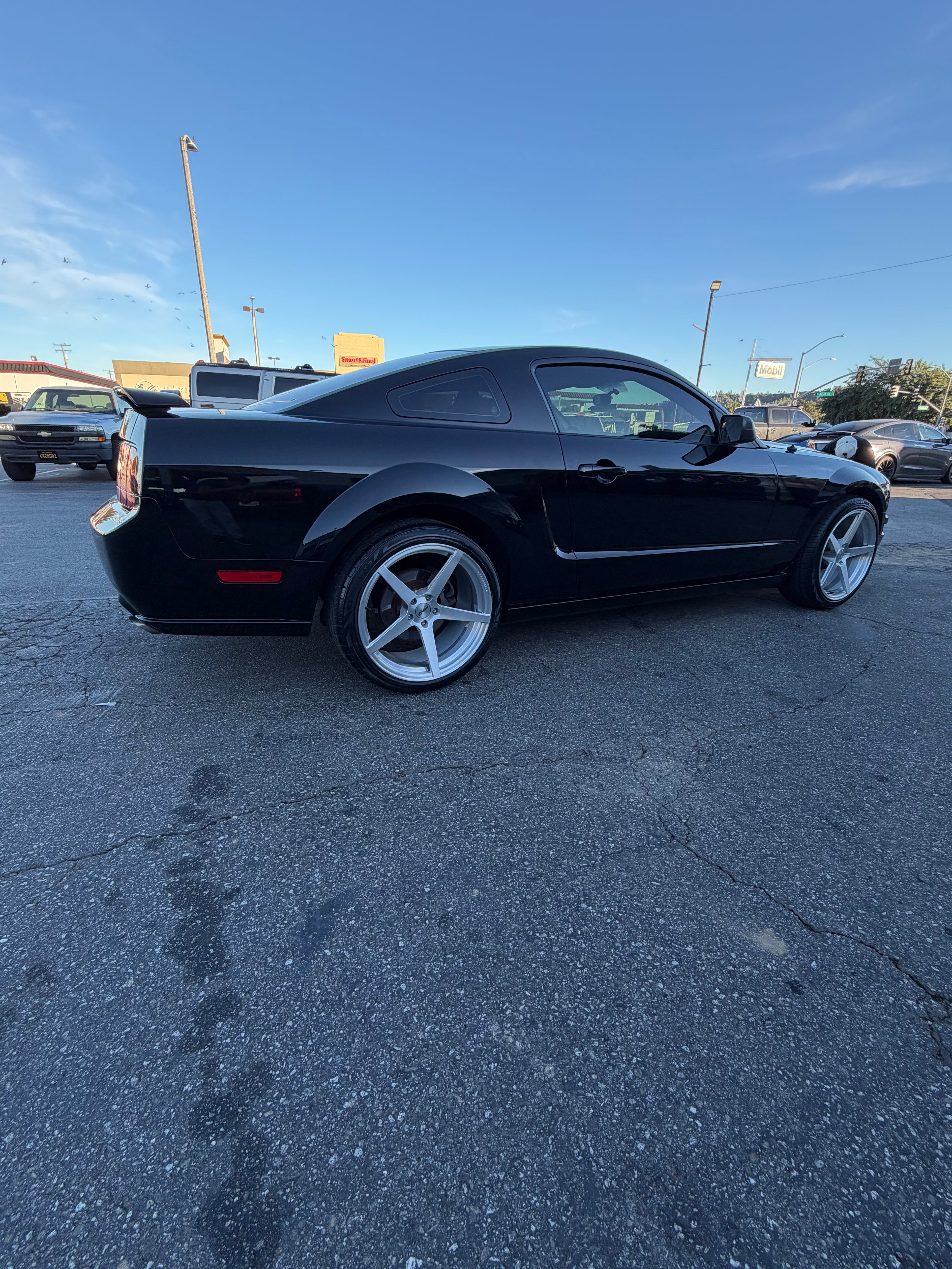 FORD MUSTANG GT PREMIUM COUPE 2D V8 FOTO DESCARGABLE